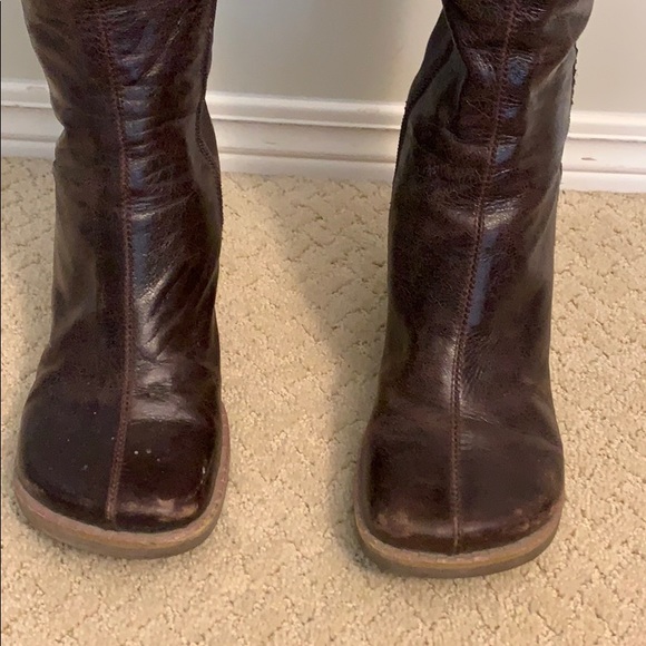 Boots - Picture 6 of 12